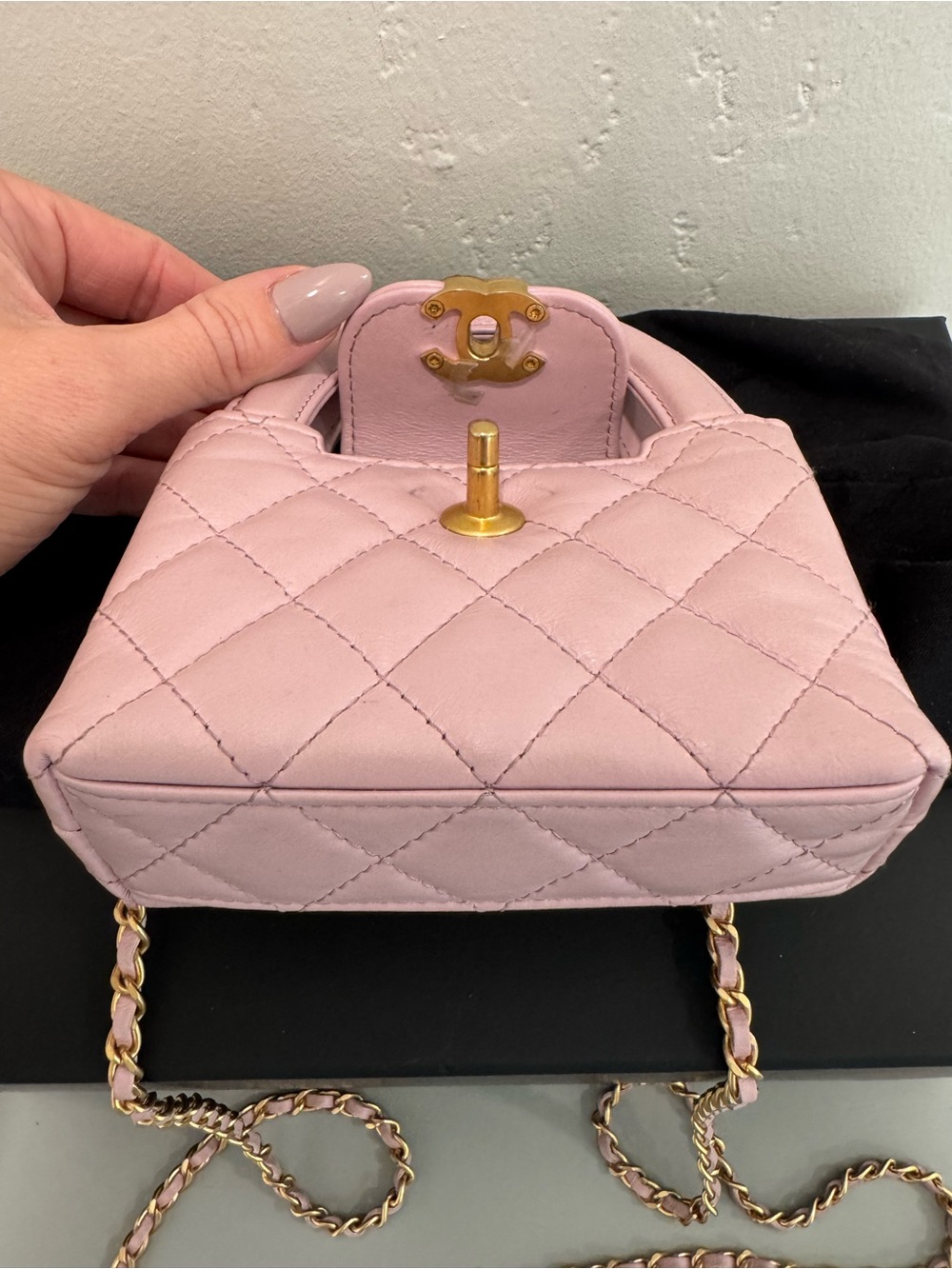 CHANEL nano Kelly Lavender Quilted Top Handle shopper - Picture 5 of 7